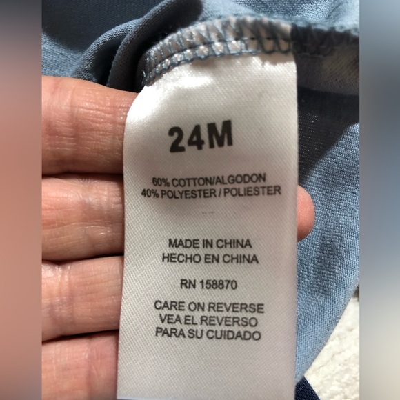 MAX & MARCUS 3 piece set with pants, T-shirt, and zip up hoodie, size 24 mos - Picture 7 of 9